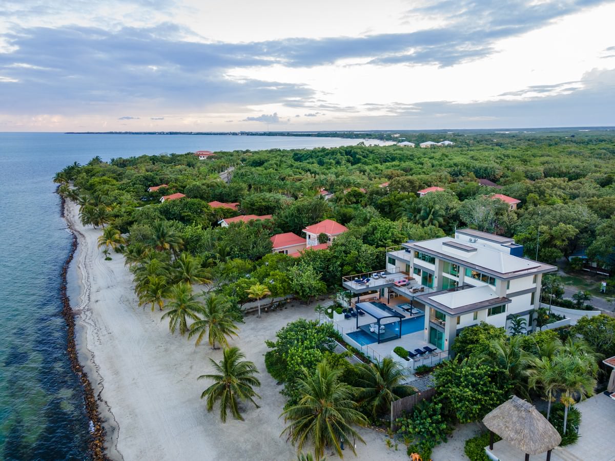 placencia-belize-ultimate-5-bedroom-beach-house-naia-resort-spa