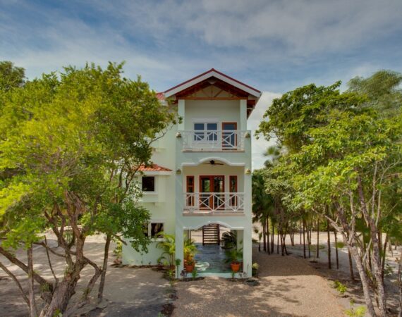 Placencia Belize two bedroom tree top villa